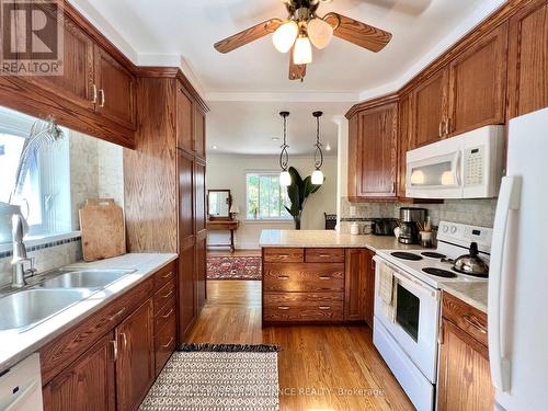 328 Foster Avenue, Belleville, ON - Indoor Photo Showing Kitchen With Double Sink