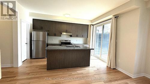 2098 Fairmont Common, Burlington, ON - Indoor Photo Showing Kitchen