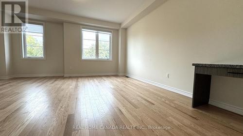 2098 Fairmont Common, Burlington, ON - Indoor Photo Showing Other Room