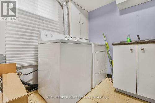 7475 Goreway Drive, Mississauga, ON - Indoor Photo Showing Laundry Room