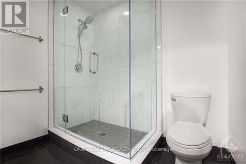 403 - 364 Cooper Street, Ottawa, ON - Indoor Photo Showing Bathroom