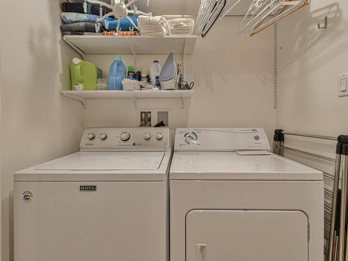 Laundry room - 2101 Rue Matterhorn, Val-David, QC - Indoor Photo Showing Laundry Room