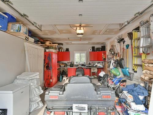 Garage - 2101 Rue Matterhorn, Val-David, QC - Indoor Photo Showing Garage