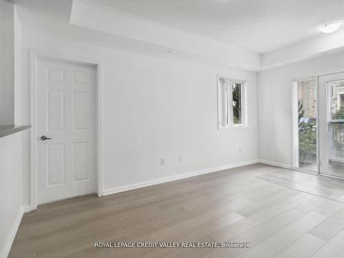 254-250 Sunny Meadow Blvd, Brampton, ON - Indoor Photo Showing Other Room