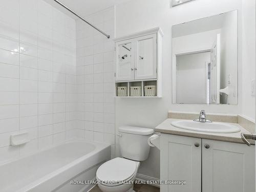 254-250 Sunny Meadow Blvd, Brampton, ON - Indoor Photo Showing Bathroom