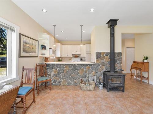 559 Blackburn Rd, Salt Spring, BC 