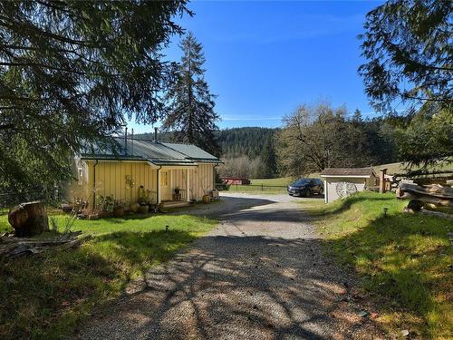 559 Blackburn Rd, Salt Spring, BC 