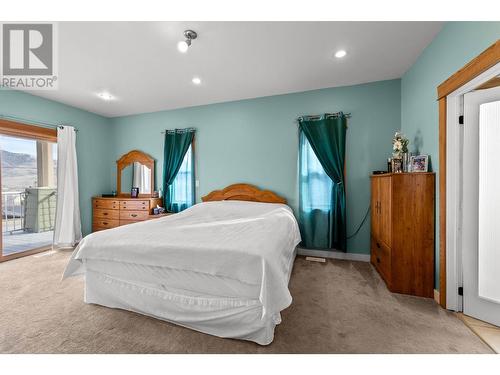 4752 Uplands Drive, Kamloops, BC - Indoor Photo Showing Bedroom