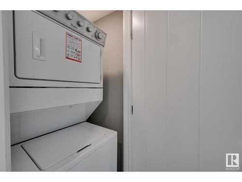 #24 2215 24 St Nw, Edmonton, AB - Indoor Photo Showing Laundry Room