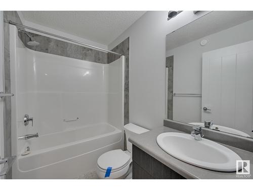 #24 2215 24 St Nw, Edmonton, AB - Indoor Photo Showing Bathroom