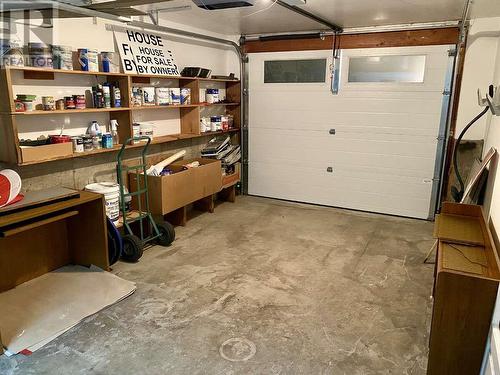 3013 11Th Street, Vernon, BC - Indoor Photo Showing Garage