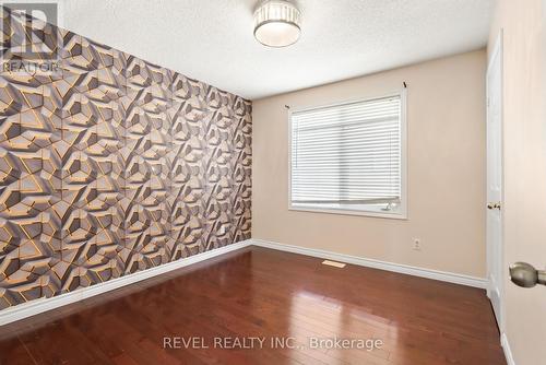 40 Sandford Crescent, Whitby, ON - Indoor Photo Showing Other Room