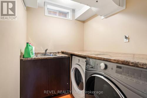 40 Sandford Crescent, Whitby, ON - Indoor Photo Showing Laundry Room