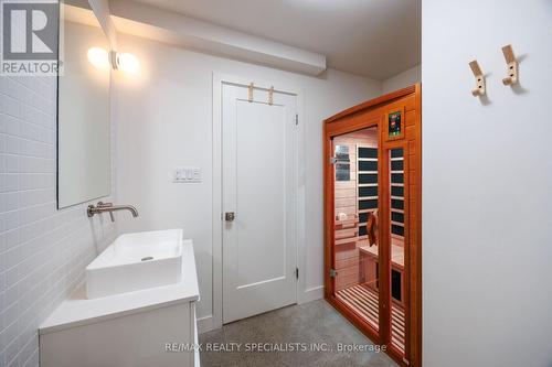 28 Eleventh Street, Toronto, ON - Indoor Photo Showing Bathroom