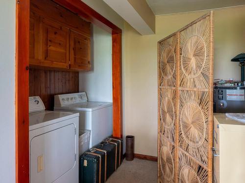 Salle de lavage - 1850Z Route 219, Saint-Jean-Sur-Richelieu, QC - Indoor Photo Showing Laundry Room