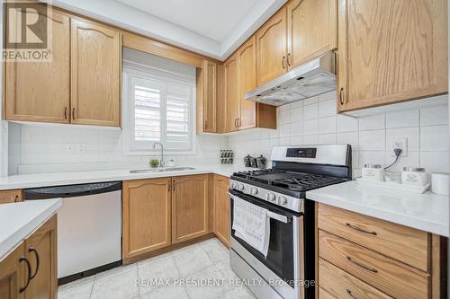 101 Seahorse Avenue, Brampton, ON - Indoor Photo Showing Kitchen With Stainless Steel Kitchen