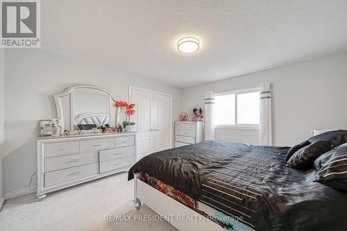 101 Seahorse Avenue, Brampton, ON - Indoor Photo Showing Bedroom