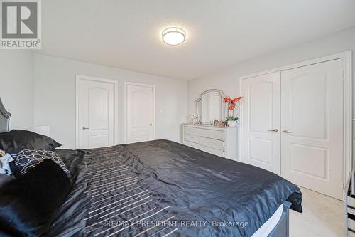 101 Seahorse Avenue, Brampton, ON - Indoor Photo Showing Bedroom