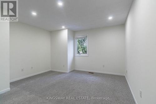 11 - 2920 Headon Forest Drive, Burlington, ON - Indoor Photo Showing Other Room