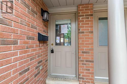 11 - 2920 Headon Forest Drive, Burlington, ON -  With Exterior