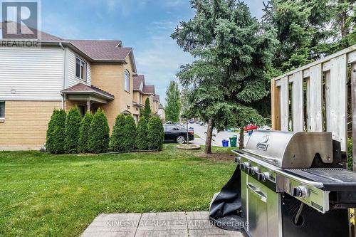 11 - 2920 Headon Forest Drive, Burlington, ON - Outdoor