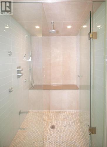 Th1 - 4065 Brickstone Mews, Mississauga, ON - Indoor Photo Showing Bathroom