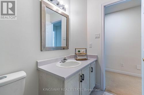 8 - 2880 Headon Forest Drive, Burlington, ON - Indoor Photo Showing Bathroom