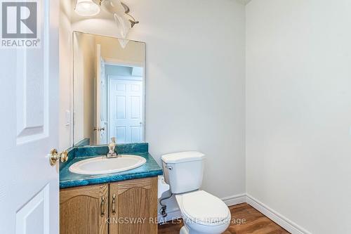 8 - 2880 Headon Forest Drive, Burlington, ON - Indoor Photo Showing Bathroom