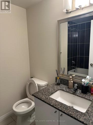 1404 - 75 Eglinton Avenue, Mississauga, ON - Indoor Photo Showing Bathroom