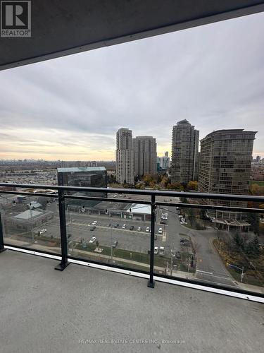 1404 - 75 Eglinton Avenue, Mississauga, ON - Outdoor With View