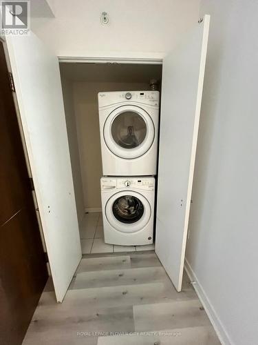 1810 - 3975 Grand Park Drive, Mississauga, ON - Indoor Photo Showing Laundry Room