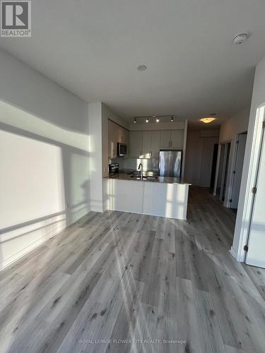 1810 - 3975 Grand Park Drive, Mississauga, ON - Indoor Photo Showing Kitchen