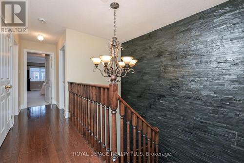 1512 Haws Crescent, Milton, ON - Indoor Photo Showing Other Room