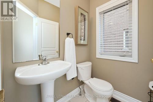 1512 Haws Crescent, Milton, ON - Indoor Photo Showing Bathroom