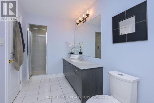 1512 Haws Crescent, Milton, ON - Indoor Photo Showing Bathroom