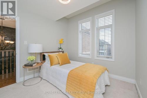 1512 Haws Crescent, Milton, ON - Indoor Photo Showing Bedroom