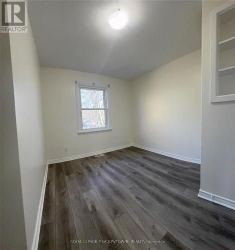 16 Elizabeth Street, Halton Hills, ON - Indoor Photo Showing Other Room