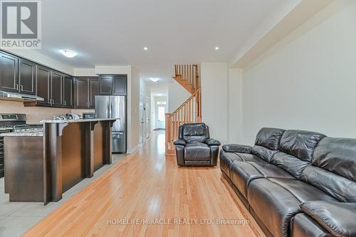 105 Sky Harbour Drive, Brampton, ON - Indoor Photo Showing Kitchen With Stainless Steel Kitchen