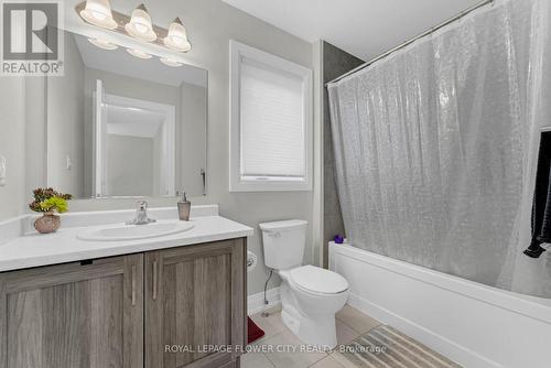 52 Monarch Woods Drive W, Kitchener, ON - Indoor Photo Showing Bathroom