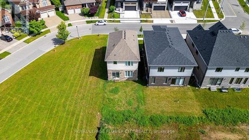 52 Monarch Woods Drive W, Kitchener, ON - Outdoor