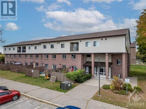 8 Pearl Street Unit#205, Smiths Falls, ON - Outdoor