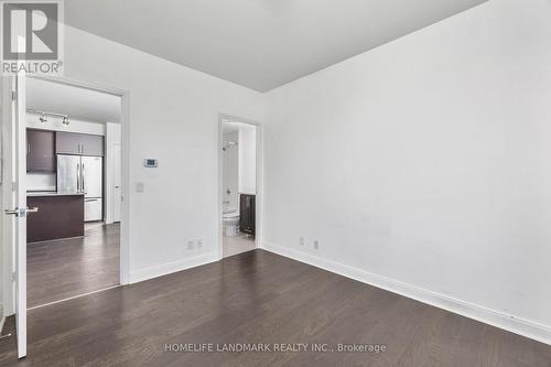 3002 - 825 Church Street, Toronto, ON - Indoor