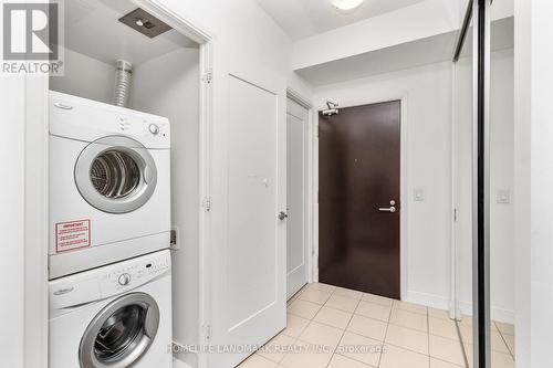 3002 - 825 Church Street, Toronto, ON - Indoor Photo Showing Laundry Room