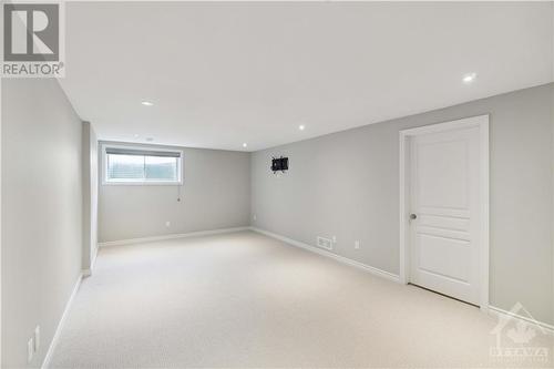 760 Carnelian Crescent, Ottawa, ON - Indoor