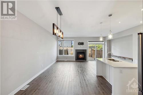 760 Carnelian Crescent, Ottawa, ON - Indoor With Fireplace