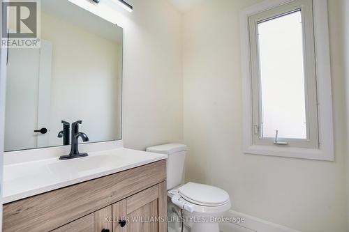 1206 Limberlost Road, London, ON - Indoor Photo Showing Bathroom