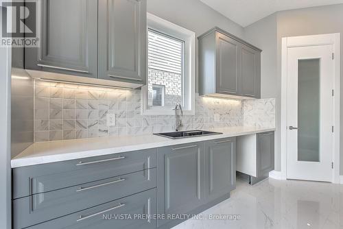 2916 Lemieux Walk, London, ON - Indoor Photo Showing Kitchen