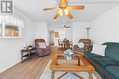 13 Dove Lane, Quinte West, ON - Indoor Photo Showing Living Room