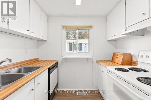 13 Dove Lane, Quinte West, ON - Indoor Photo Showing Kitchen