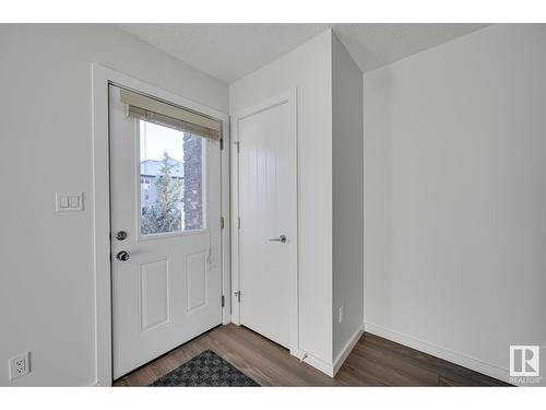 #7 2215 24 St Nw, Edmonton, AB - Indoor Photo Showing Other Room